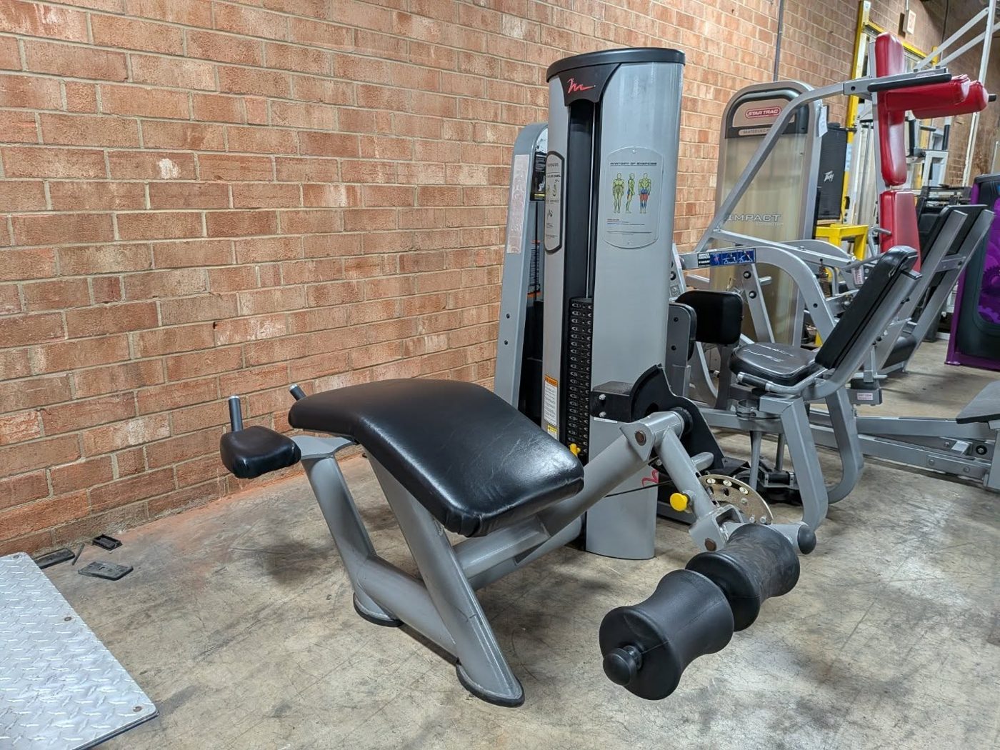 Freemotion Prone Leg Curl Machine – very good weight machines for sale