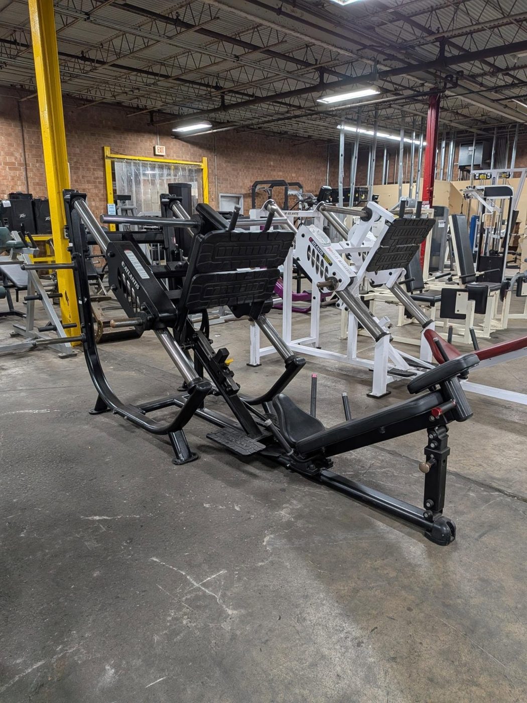 Atlantis Leg Press Machine Black Frame – very good leg press machines for sale