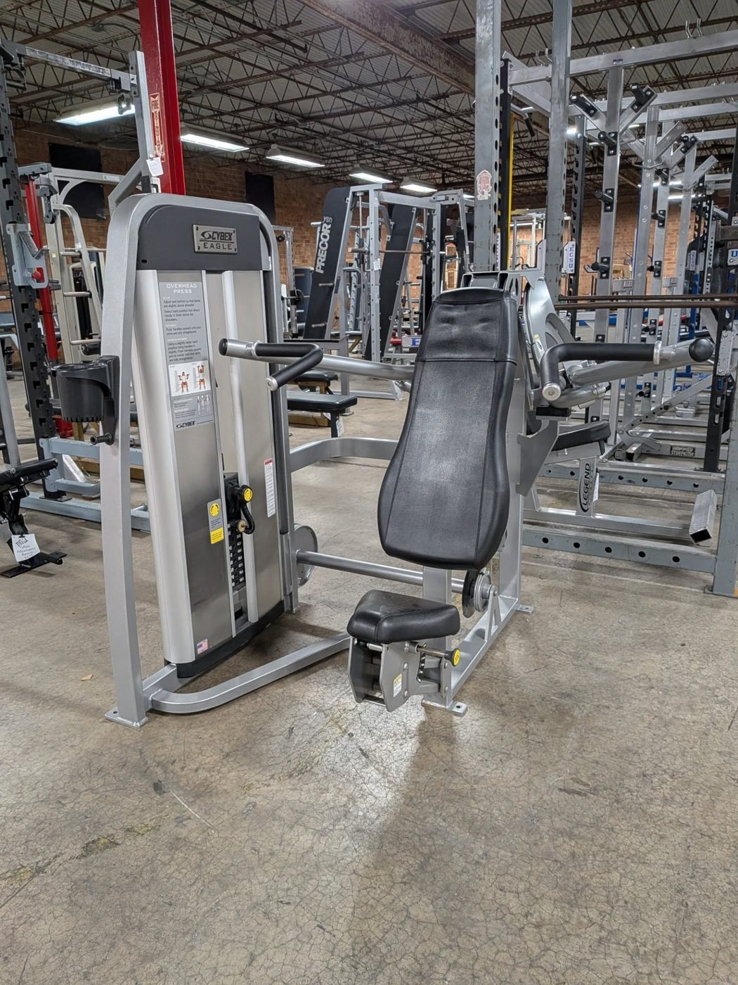 Cybex Eagle Overhead Press Machine – very good shoulder press machines for sale