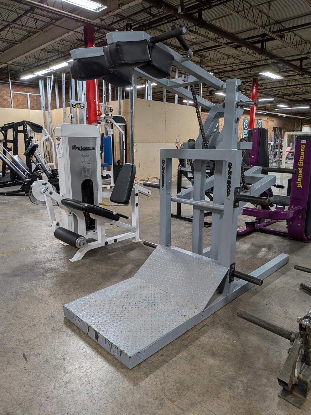 Dynabody Super Squat Machine – very good leg press machines for sale