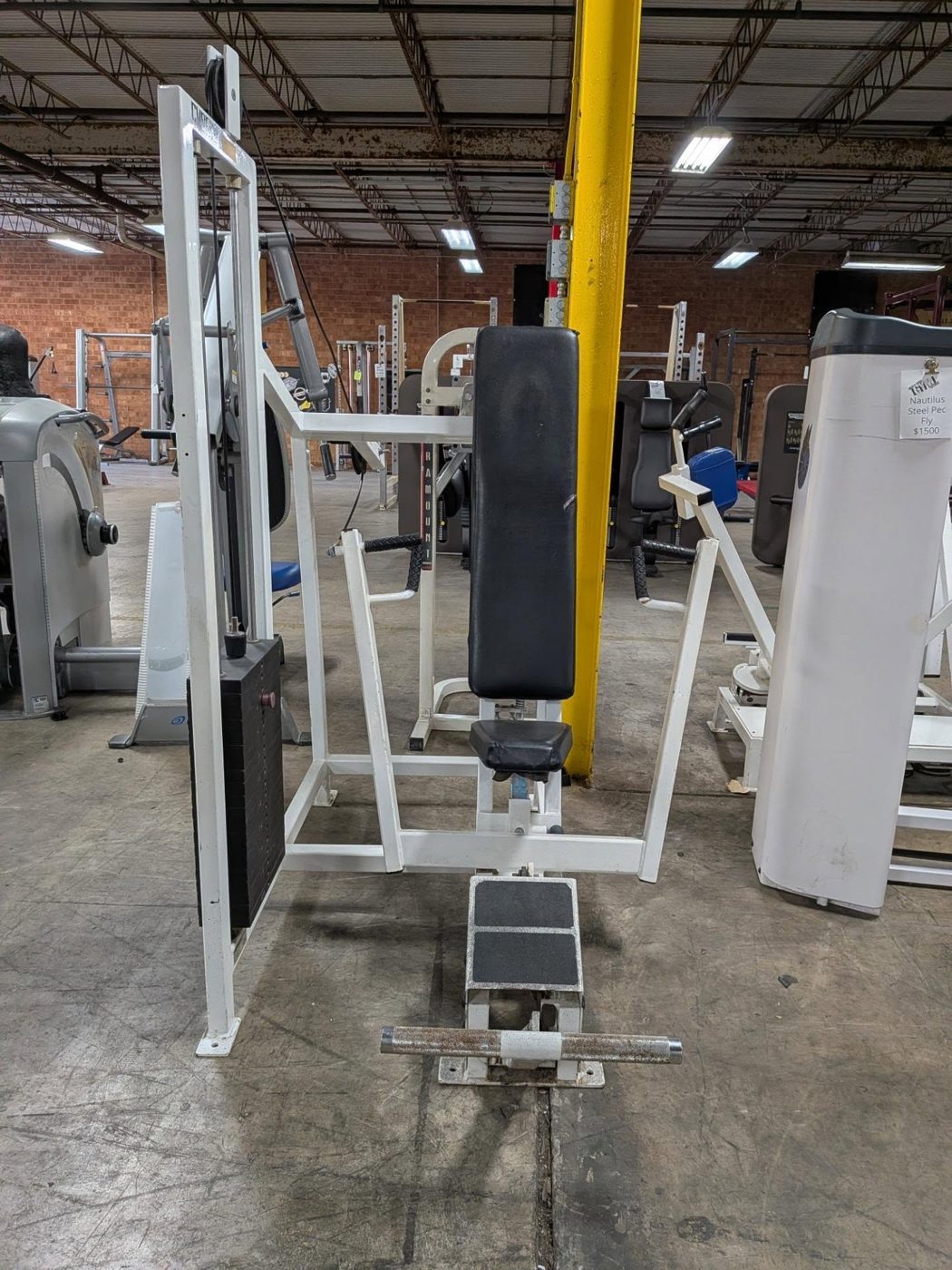 Cybex Chest Press Machine (White Frame) – very good chest press machines for sale