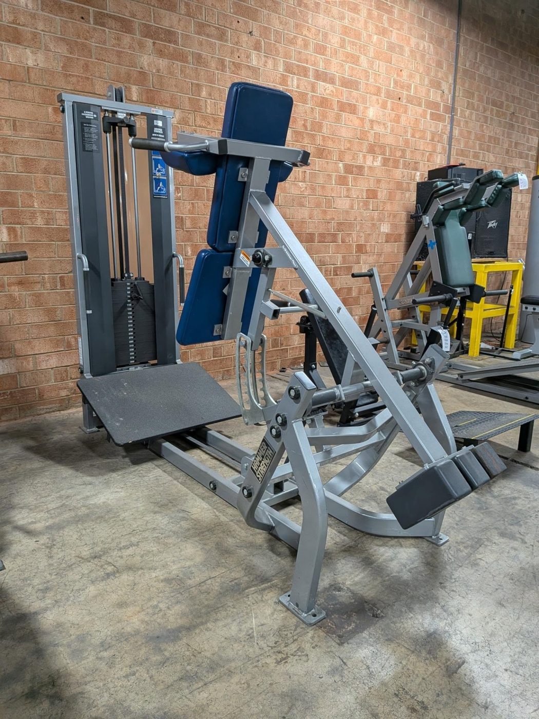 Chest, Shoulder & Arm Machine Workout: How to Structure a Push-Day Session