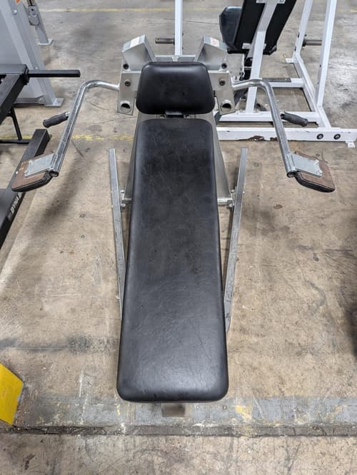 Nautilus 10 Degree Chest Machine – very good chest press machines for sale
