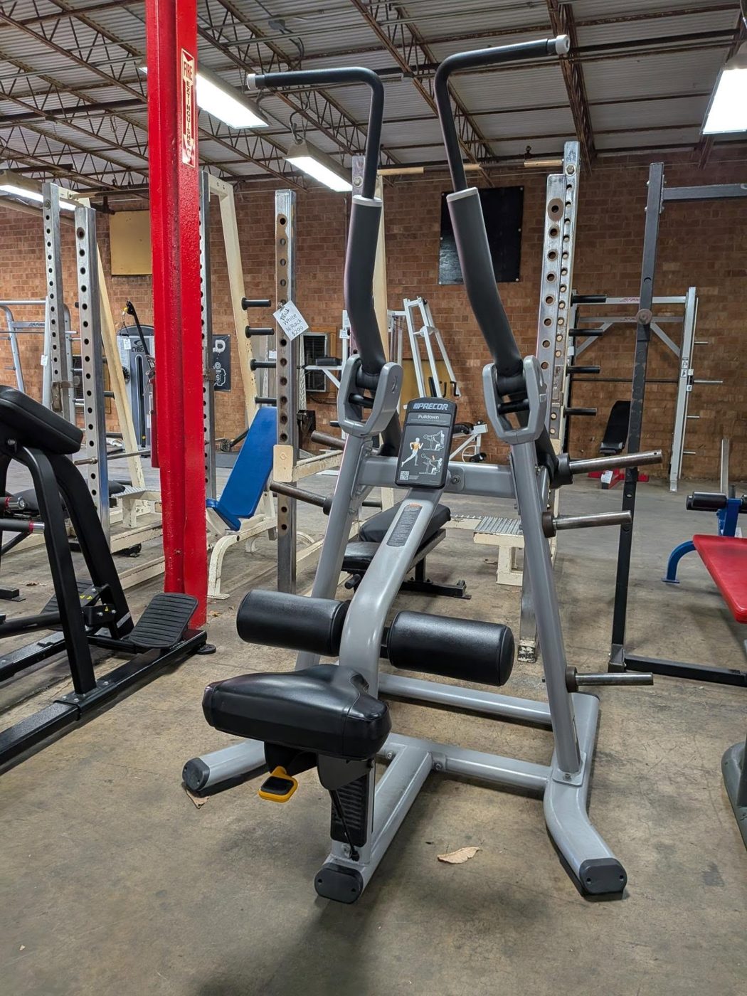 Precor Pulldown Machine – very good lat pulldown machines for sale