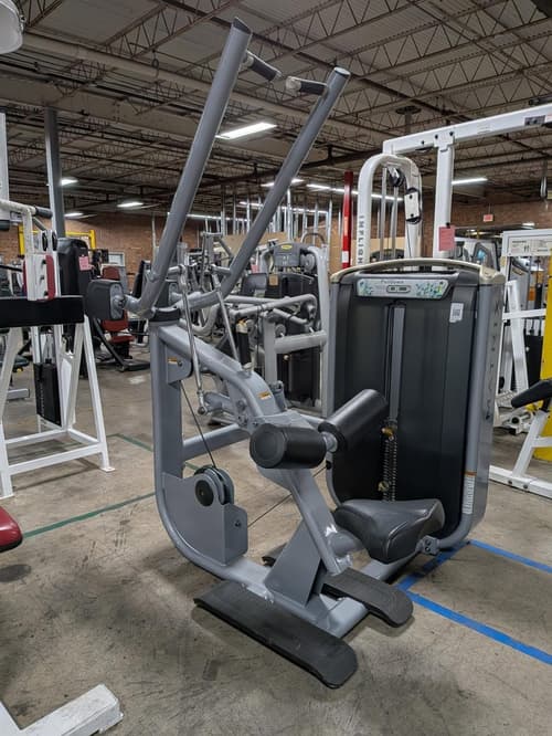 Matrix Lat Pulldown (Black Pad) – very good lat pulldown machines for sale