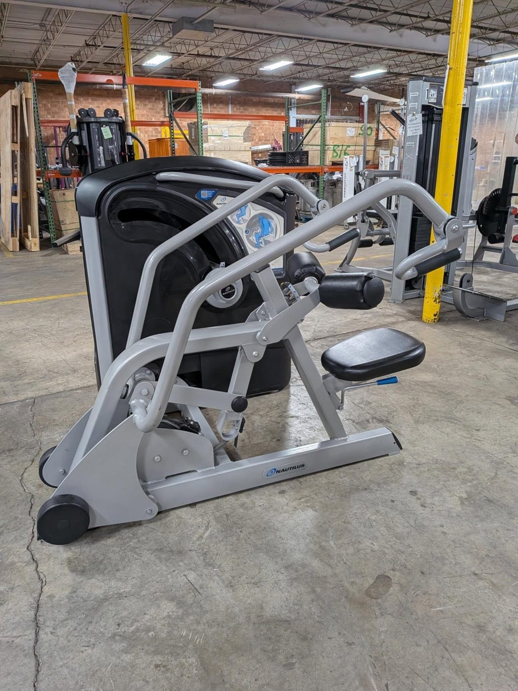 Nautilus One Tricep Press Machine – very good weight machines for sale